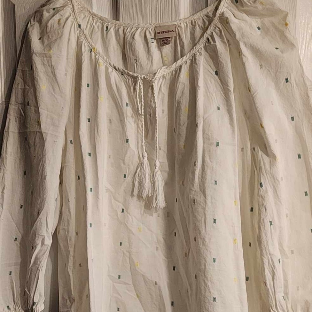 3/4 Sleeve Airflow Smock Peasant Top